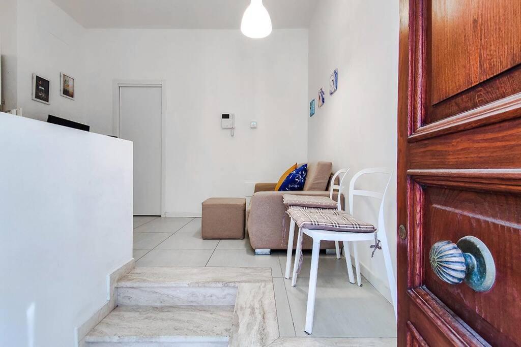 Moderno E Accogliente Bilocale Pascoli Apartment ซัน เบเนเดตโต เดล ตรอนโต ภายนอก รูปภาพ