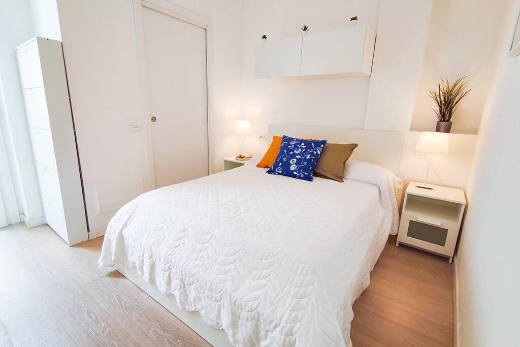 Moderno E Accogliente Bilocale Pascoli Apartment ซัน เบเนเดตโต เดล ตรอนโต ภายนอก รูปภาพ
