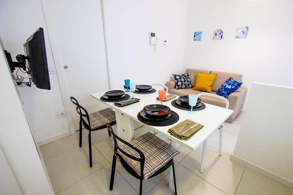 Moderno E Accogliente Bilocale Pascoli Apartment ซัน เบเนเดตโต เดล ตรอนโต ภายนอก รูปภาพ